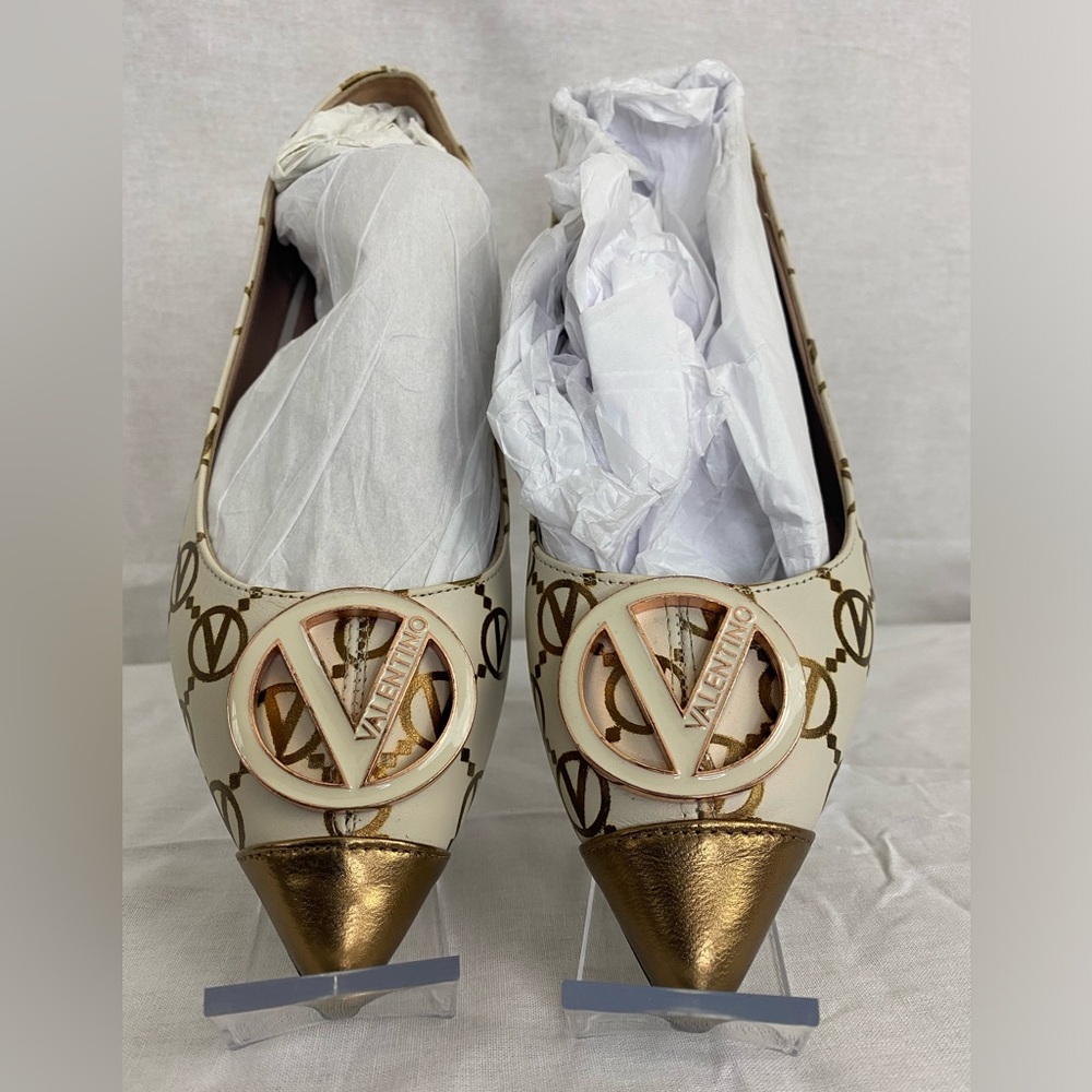 New Valentino Flats in Size 8